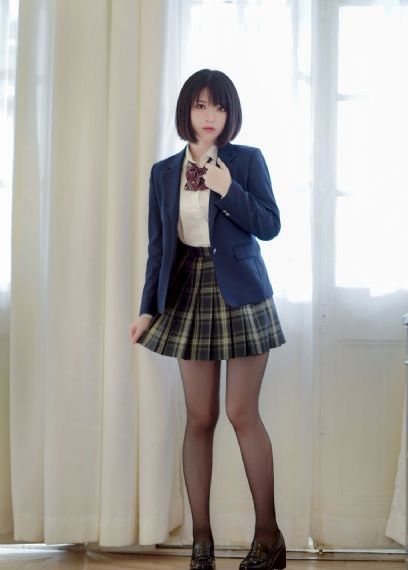 周弘欲奴三级无删减版